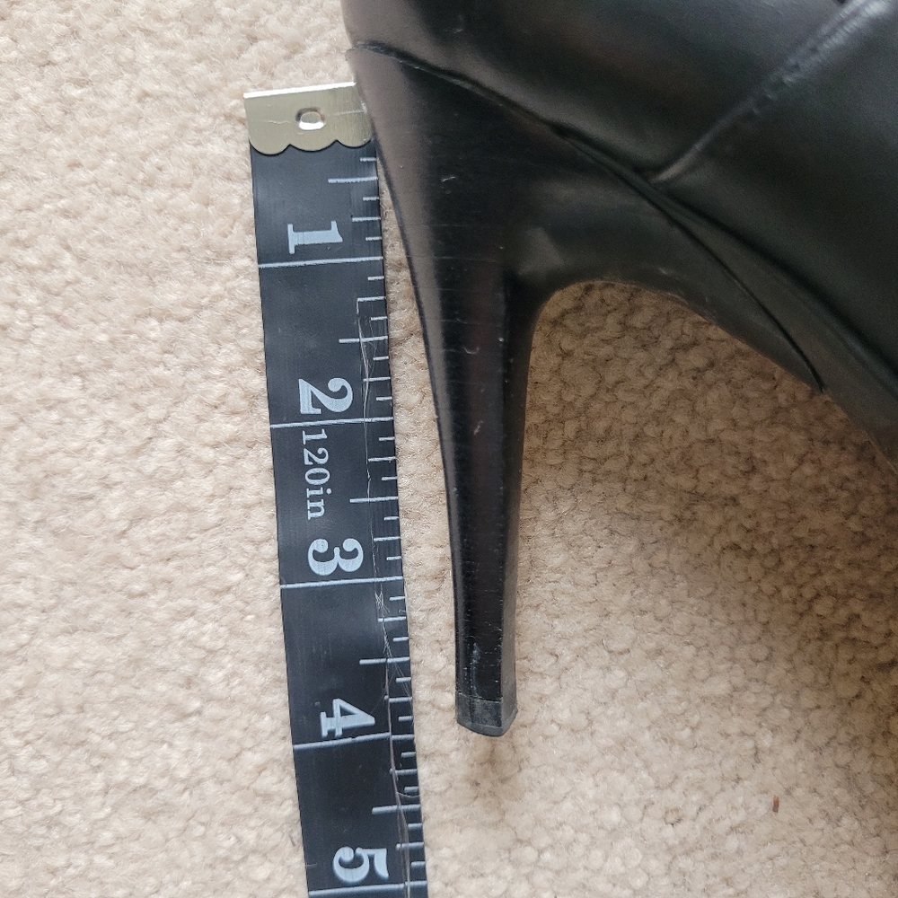 Elegant Black Knee-High Women's Boots - Size 6 M - Picture 5 of 7